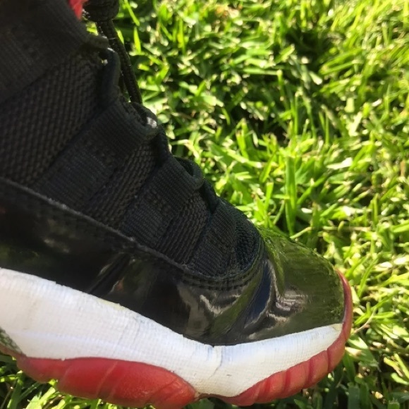 Jordan 11 bred - Picture 3 of 5